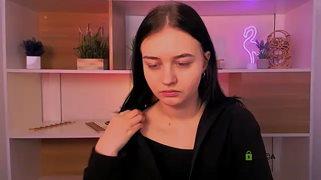 Snapshot of miki_ti chatting on November 7, 5:51 am miki ti online show from November 7, 5:51 am