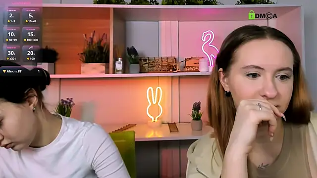 Snapshot of miki_ti chatting on November 24, 1:11 pm miki ti online show from November 24, 1:11 pm