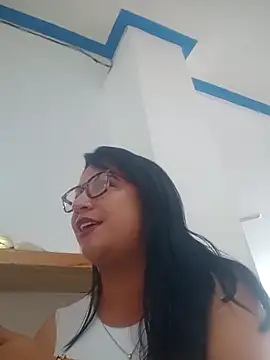 Snapshot of Ailinemart chatting on October 17, 3:25 pm Ailinemart online show from October 17, 3:25 pm