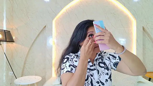 Antonella Russo1 online show from April 21, 1:06 pm