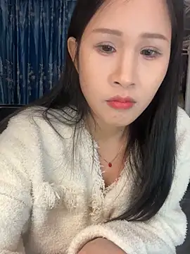 Snapshot of littlesluttycat chatting on November 20, 4:40 pm littlesluttycat online show from November 20, 4:40 pm