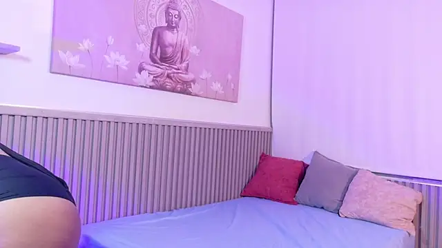 Snapshot of isa_taylorr_ chatting on November 9, 12:25 pm isa taylorr online show from November 9, 12:25 pm