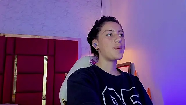 moon winy online show from March 13, 11:50 am