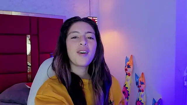 moon winy online show from April 3, 11:41 am