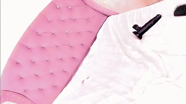 naughty sweet girls sexts online show from November 1, 5:59 pm