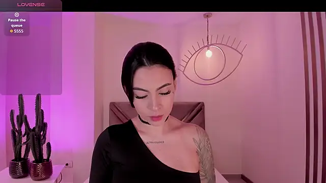 ChristineFord  online show from November 12, 12:27 pm