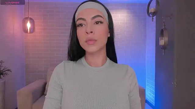 ChristineFord  online show from March 12, 7:53 pm