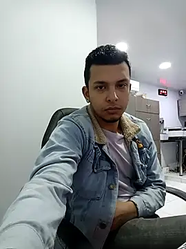 Snapshot of Master_Connor_BDSM chatting on October 28, 3:14 pm Master Connor BDSM online show from October 28, 3:14 pm