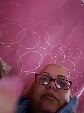 Snapshot of Lvna6969 chatting on November 6, 10:38 am Lvna6969 online show from November 6, 10:38 am