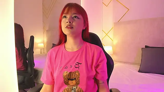 Martinaa Garcia online show from December 13, 7:53 pm