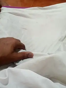 Snapshot of bullamon6549 chatting on October 29, 5:47 pm bullamon6549 online show from October 29, 5:47 pm