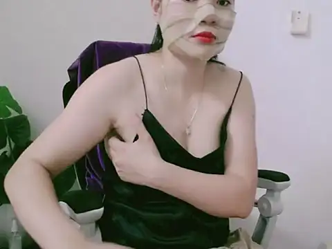 Snapshot of Tinamy chatting on October 19, 8:04 am Tinamy online show from October 19, 8:04 am