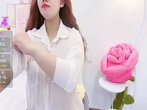 Snapshot of amaya-2299 chatting on November 8, 3:39 am amaya-2299 online show from November 8, 3:39 am