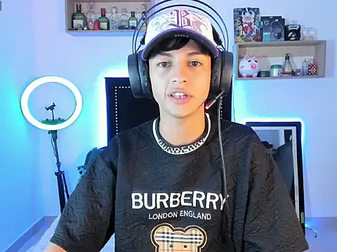 Alejo Desire online show from November 11, 8:14 am