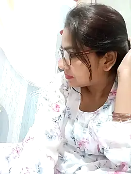 Vanshika1432 online show from November 6, 4:57 am