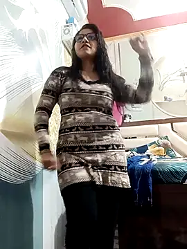 Vanshika1432 online show from November 12, 6:58 am