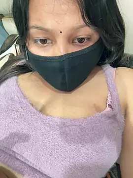 Vanshika1432 online show from January 17, 1:27 pm