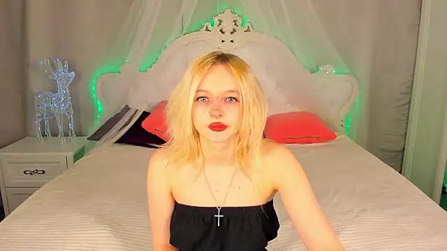 AlessaKiss online show from December 18, 8:42 am