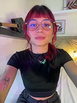 Emma duff online show from April 15, 7:58 pm