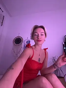 Snapshot of versediamond chatting on October 23, 10:41 pm versediamond online show from October 23, 10:41 pm