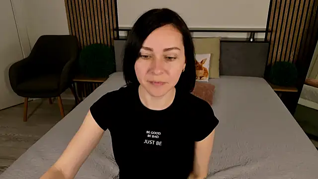 DitaNoir online show from April 20, 5:54 am