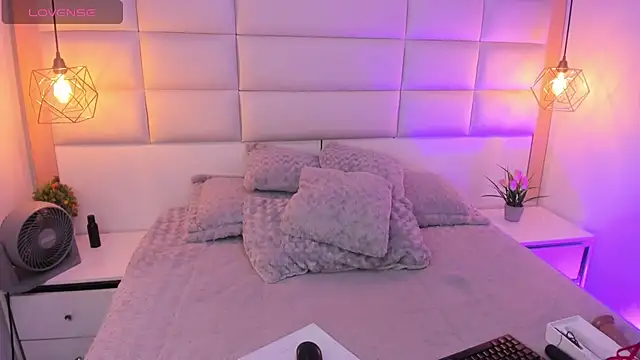 valentina clk online show from February 9, 1:26 pm