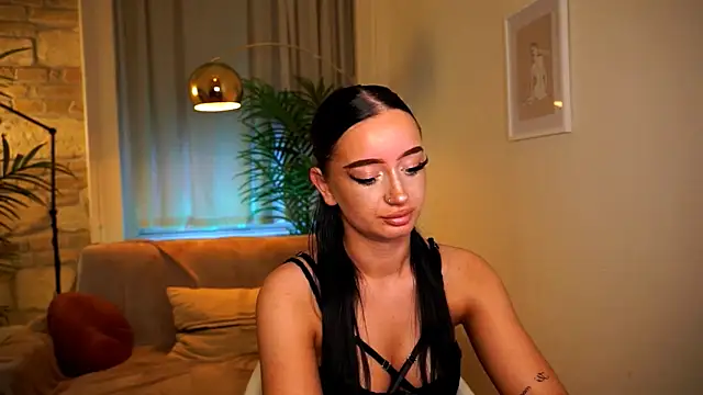  blackpearlll online show from March 20, 4:45 pm