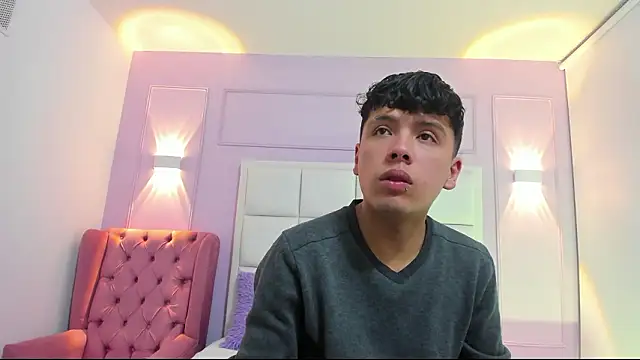 hoot booys  online show from February 22, 8:18 pm