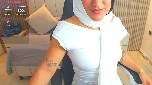 Aziz daud online show from October 17, 2:30 pm