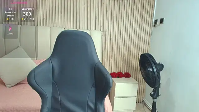 Aziz daud online show from November 20, 12:05 pm