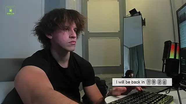 Snapshot of James_Andersson chatting on October 25, 7:19 pm James Andersson online show from October 25, 7:19 pm