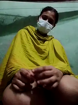 Snapshot of sexylive1100 chatting on October 17, 7:33 am sexylive1100 online show from October 17, 7:33 am