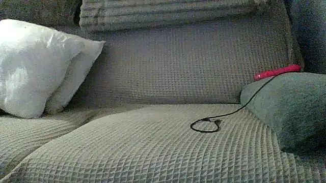 Lolaaa17740 online show from November 28, 6:43 pm