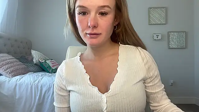 Snapshot of Amberjayxox0 chatting on October 29, 6:20 pm Amberjayxox0 online show from October 29, 6:20 pm