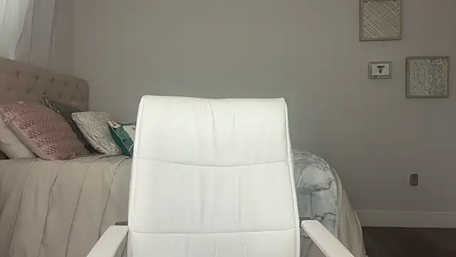 Snapshot of Amberjayxox0 chatting on December 3, 11:25 pm Amberjayxox0 online show from December 3, 11:25 pm