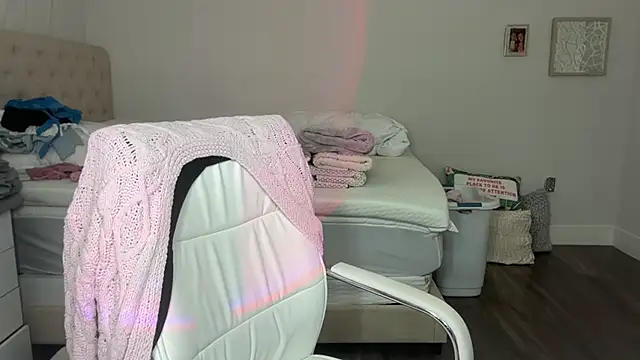 Amberjayxox0 online show from April 2, 1:58 am