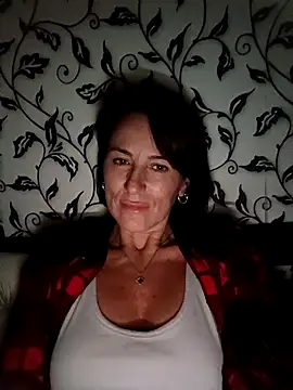 Snapshot of Luna_7777 chatting on October 19, 7:47 pm Luna 7777 online show from October 19, 7:47 pm