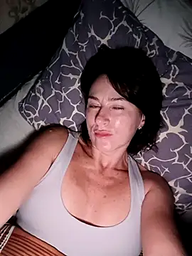 Snapshot of Luna_7777 chatting on November 28, 11:29 pm Luna 7777 online show from November 28, 11:29 pm