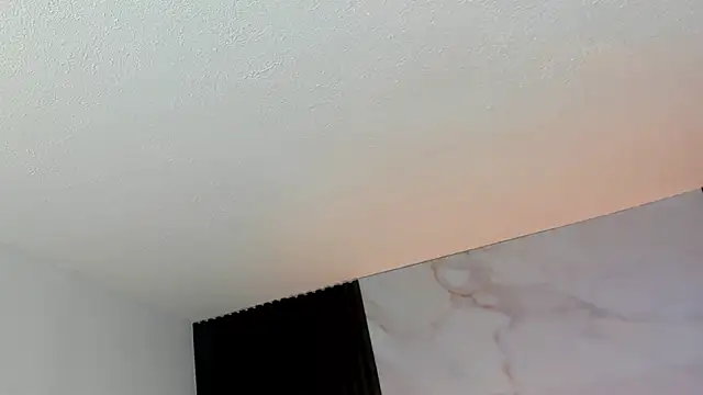 Snapshot of Halleyrosse chatting on October 28, 8:22 pm Halleyrosse online show from October 28, 8:22 pm