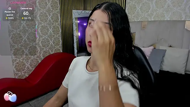 Snapshot of Adisson_Tay chatting on November 9, 8:18 pm Adisson Tay online show from November 9, 8:18 pm