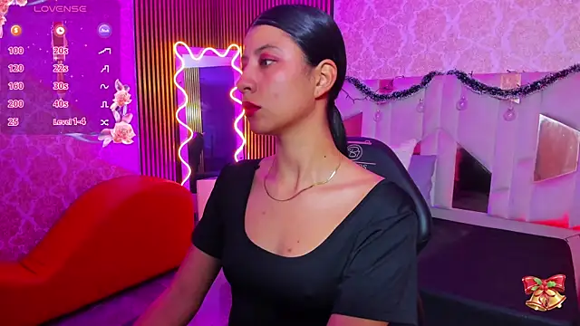 Snapshot of Adisson_Tay chatting on December 4, 11:52 am Adisson Tay online show from December 4, 11:52 am