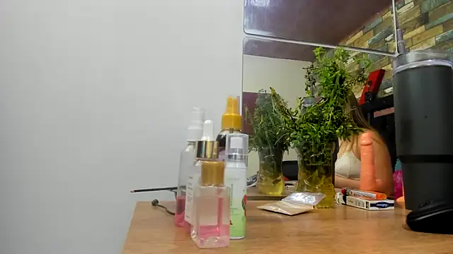 Snapshot of Zultana_Mor chatting on November 22, 3:05 am Zultana Mor online show from November 22, 3:05 am