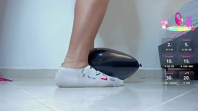 goddessfeetxx online show from April 18, 7:58 pm