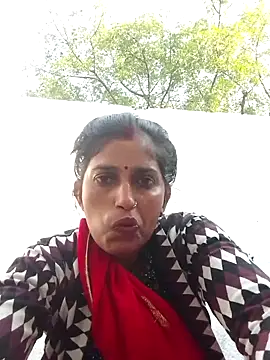 Snapshot of Pooja_shre chatting on November 14, 3:05 am Pooja shre online show from November 14, 3:05 am