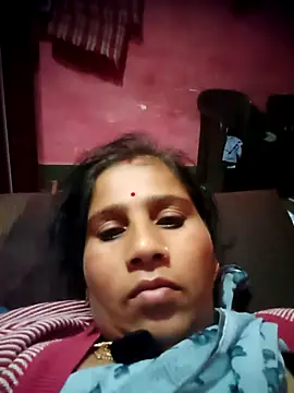 Snapshot of OliveGreen22 chatting on November 1, 7:38 pm OliveGreen22 online show from November 1, 7:38 pm