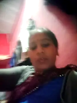 Snapshot of OliveGreen22 chatting on November 21, 1:37 am OliveGreen22 online show from November 21, 1:37 am