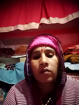 Snapshot of OliveGreen22 chatting on December 22, 7:05 am OliveGreen22 online show from December 22, 7:05 am