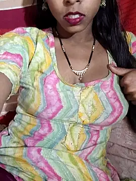 Itz Aisha   online show from April 18, 5:33 am