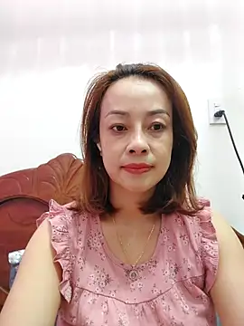 Snapshot of Baby-bigboobs20 chatting on October 24, 11:12 pm Baby-bigboobs20 online show from October 24, 11:12 pm