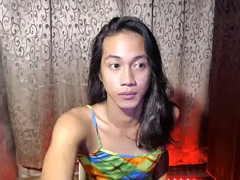 taylaxuxu online show from November 13, 10:30 pm